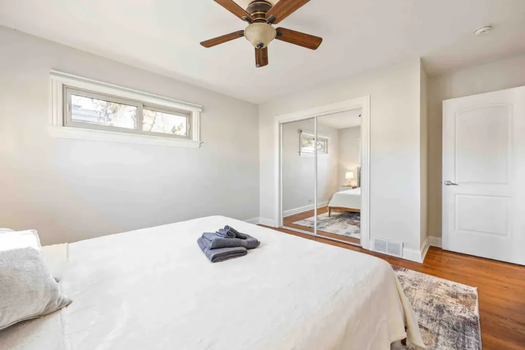 windy-city-bedroom-1