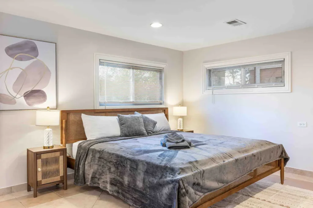 windy-city-bedroom-10