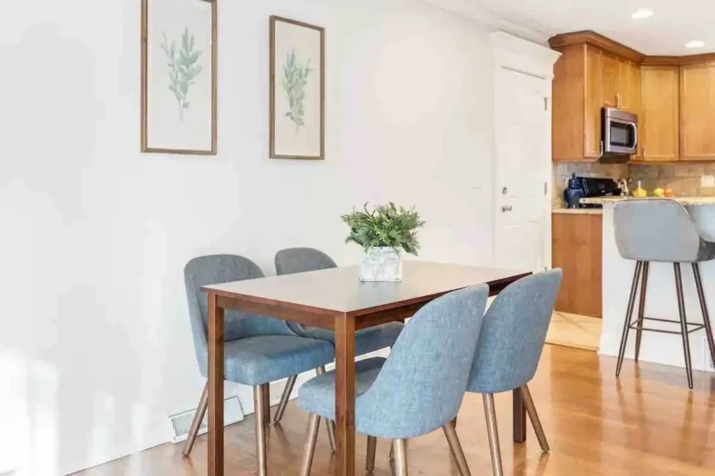 windy-city-dining-room-1