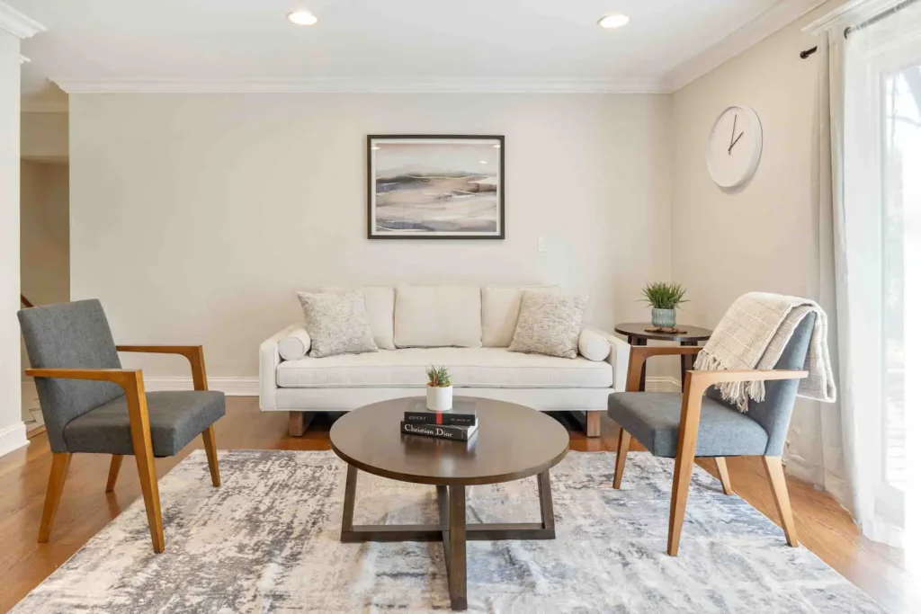 windy-city-living-room-3